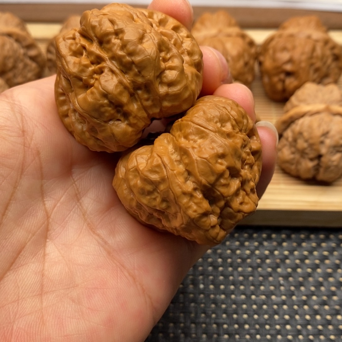 把件文玩核桃边44左右