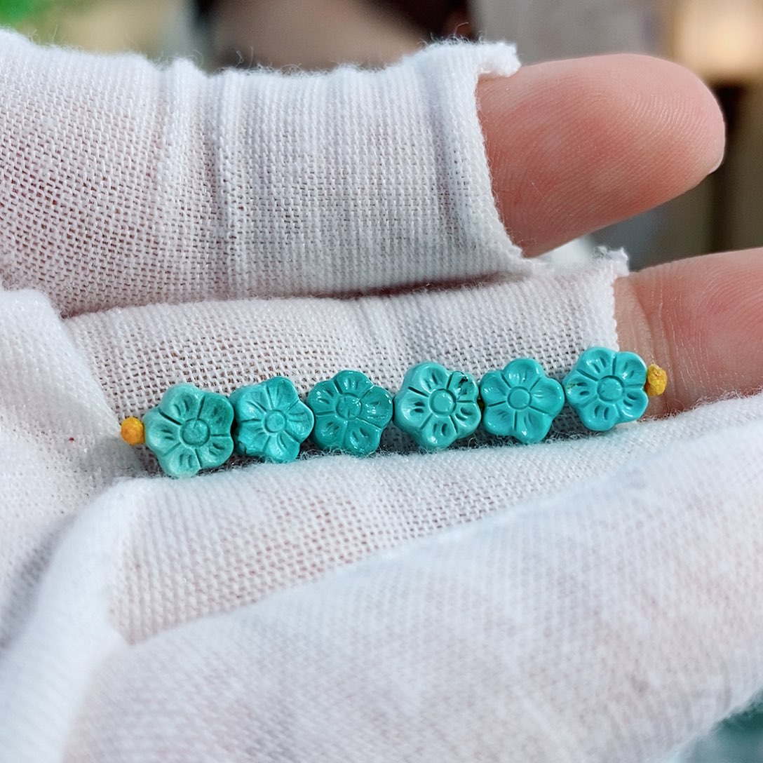 未镶嵌绿松石珠宝奇石