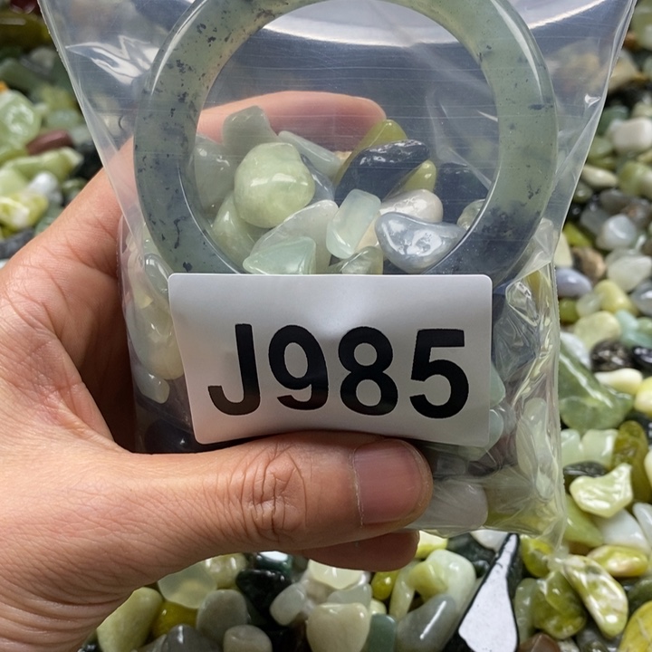 蛇纹石玉鱼缸石未镶嵌