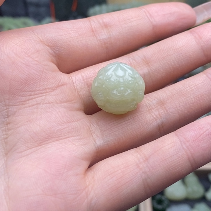 未镶嵌和田玉（糖玉）珠宝半成品