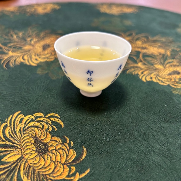 山月闲脱胎瓷 | 高温手工超薄胎瓷釉下青花诗文玉泥主人杯