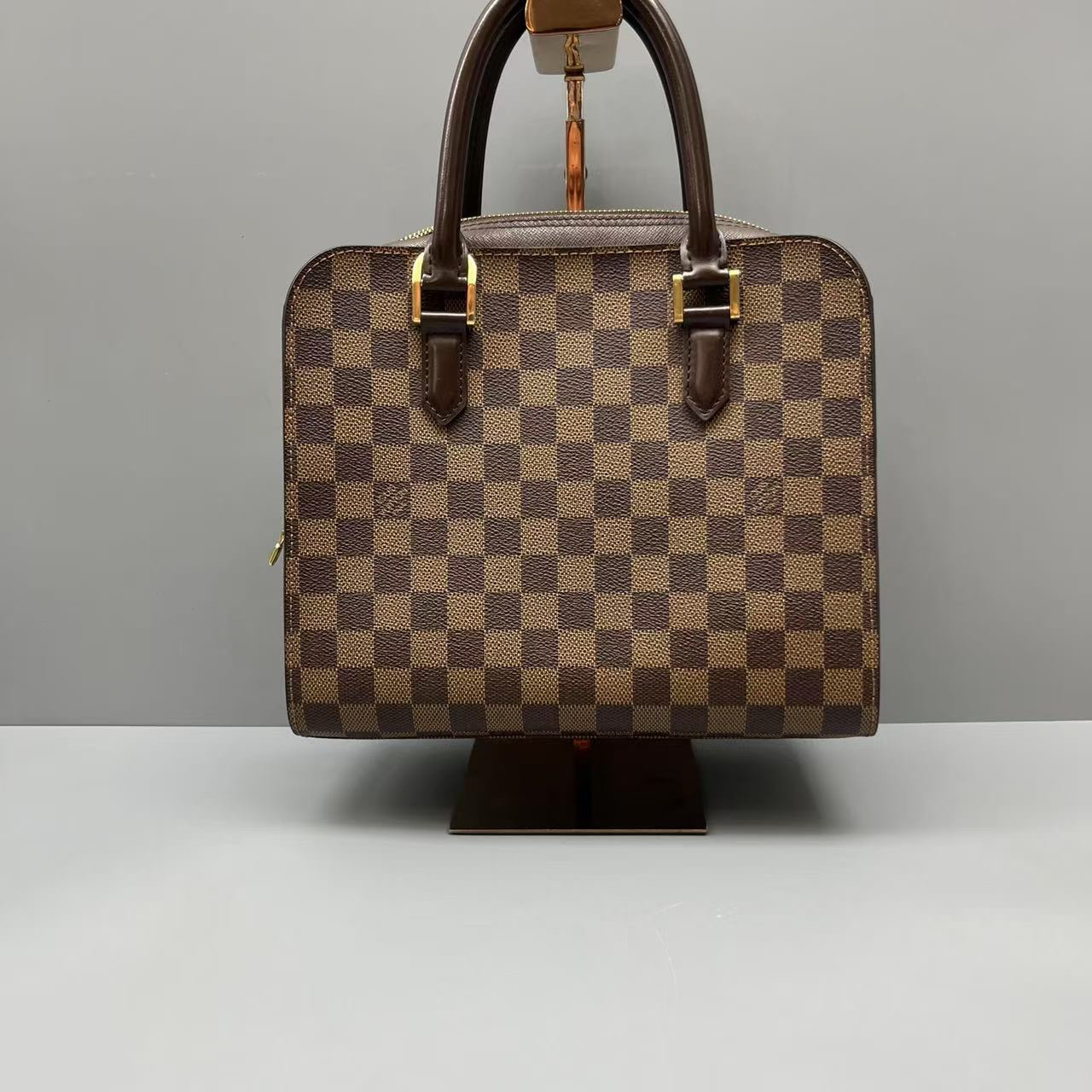 95新 LouisVuitton/路易威登 手提豆腐包 尺寸26*23 SV14347