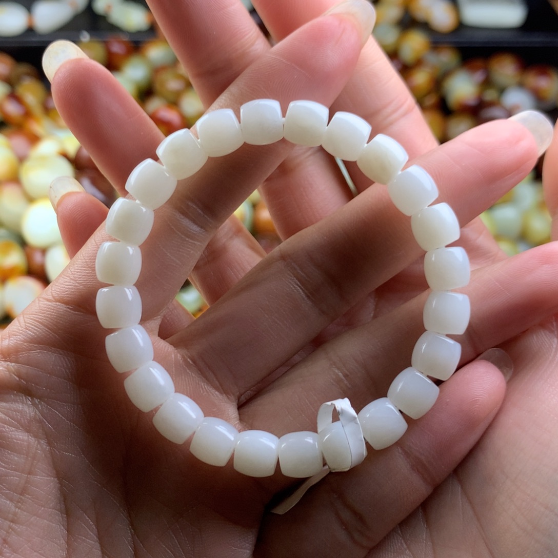 和田玉未镶嵌手链