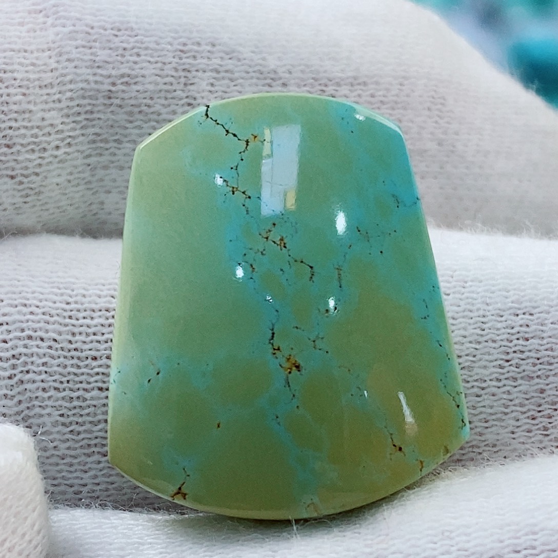 绿松石未镶嵌原矿无优化