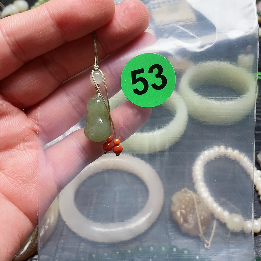 手链未镶嵌和田玉小*果吊坠