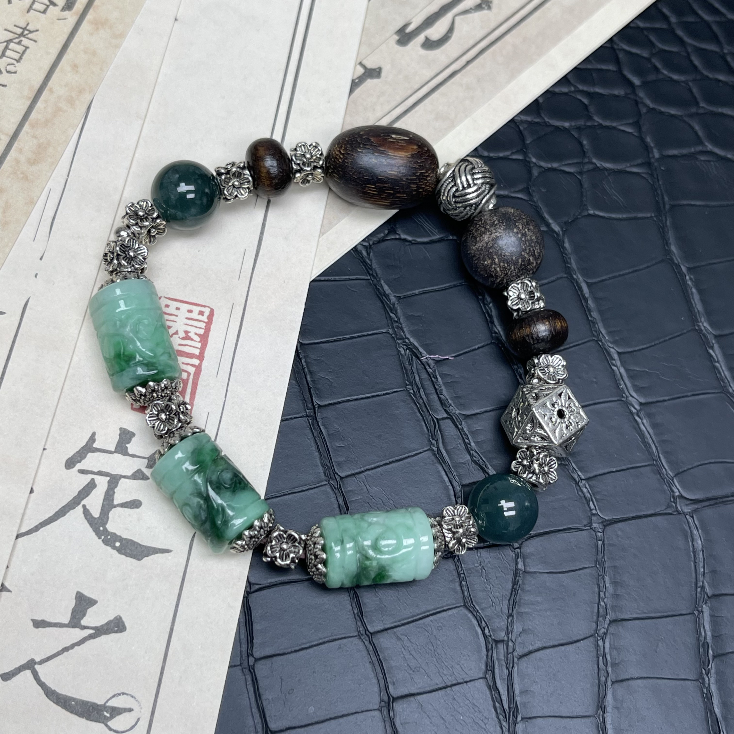 原创设计天然翡翠飘辣绿花色桶珠手链手串 路路通福利复古百搭款