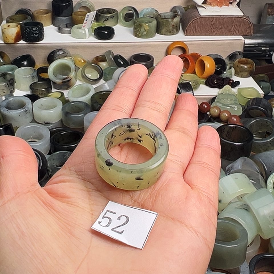 【闪购商品】未镶嵌蛇纹石玉戒指懒**℡