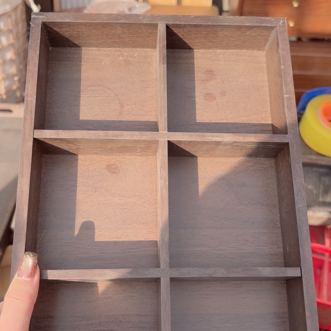 胡桃色六宫格拍下不退不换微瑕瑕疵