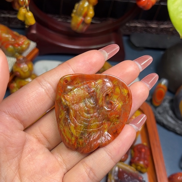 玛瑙/玉髓未镶嵌颈饰