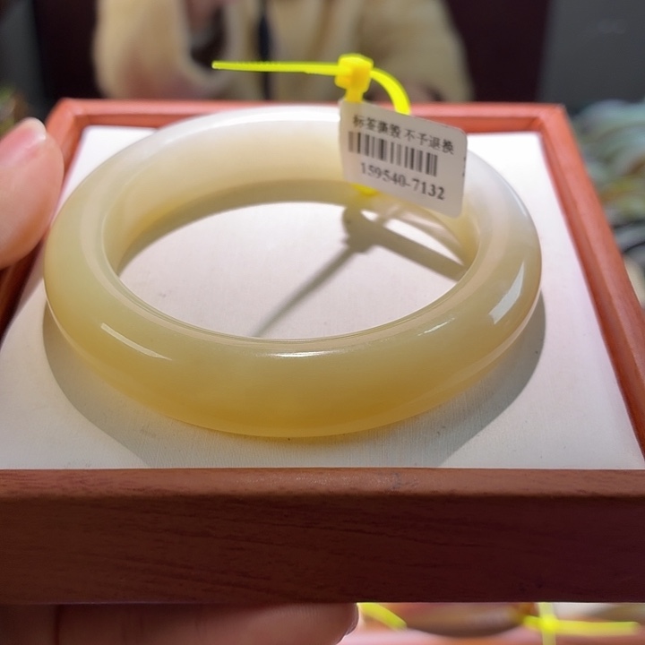 和田玉未镶嵌手镯11 55.56