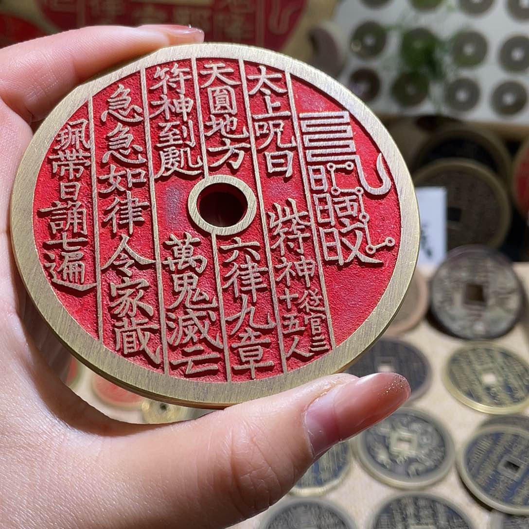 铜铜现代仿制工艺品花钱