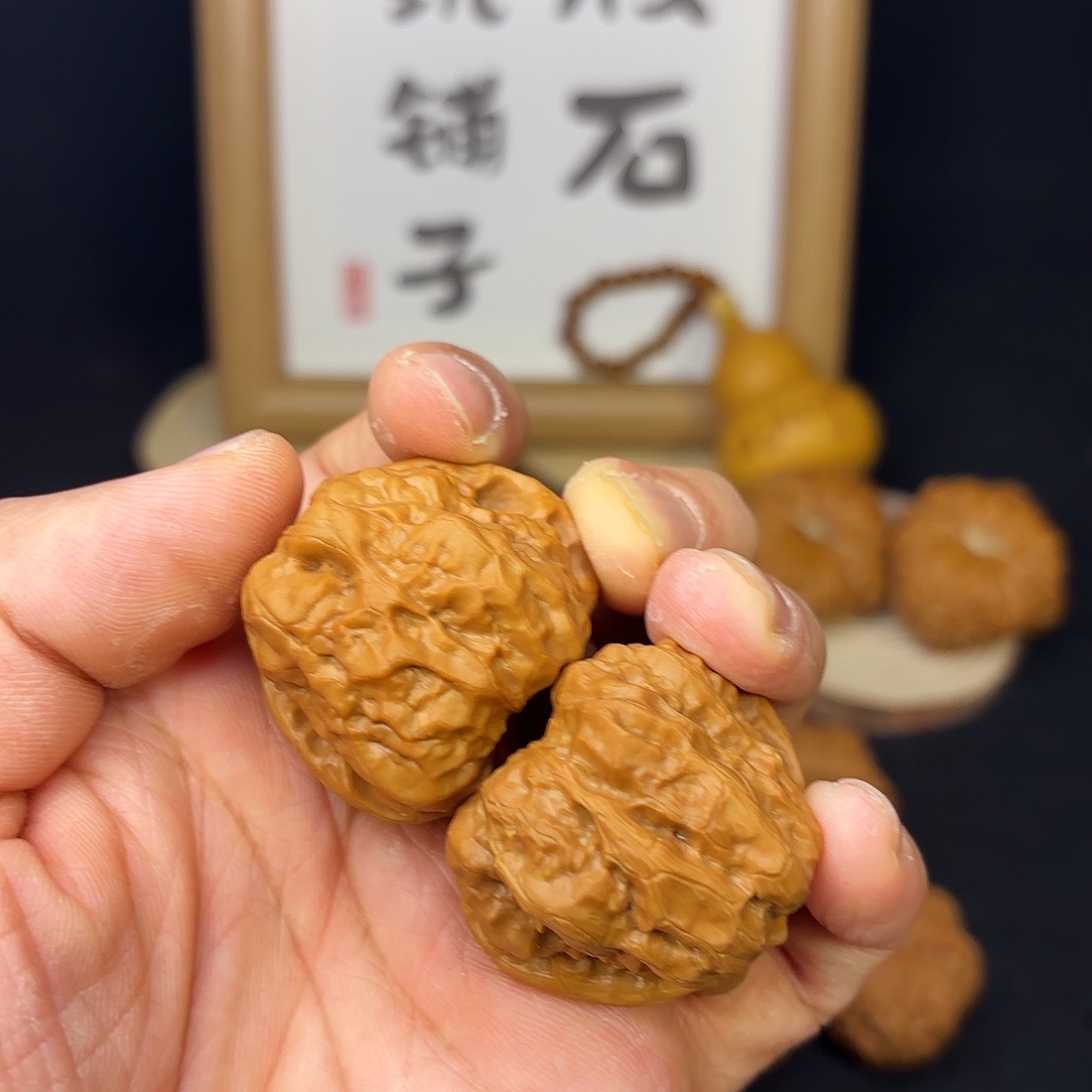 文玩核桃吊坠蛤蟆头38+尺深开背