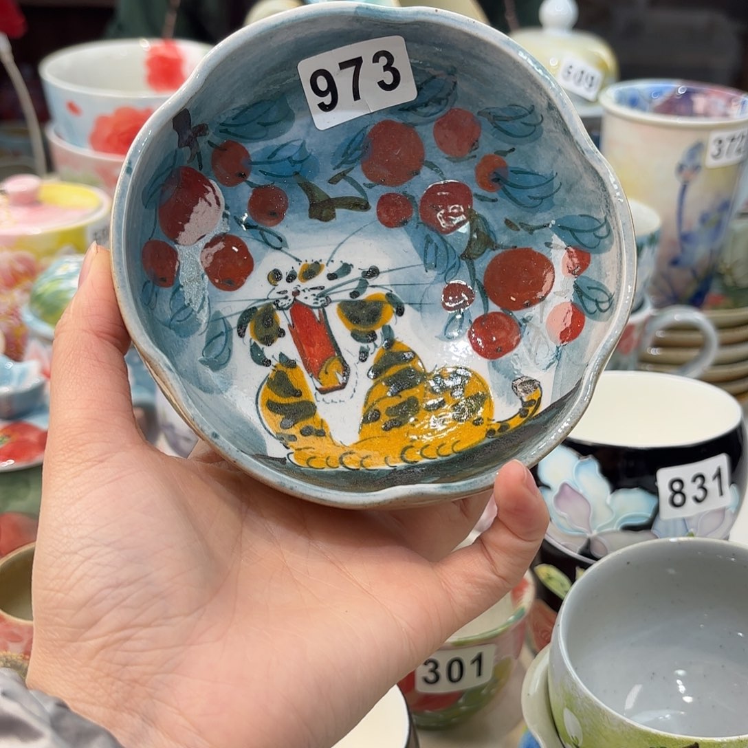 瓷片兔兔好可爱呀打