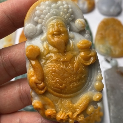 定制翡翠未镶嵌翡翠