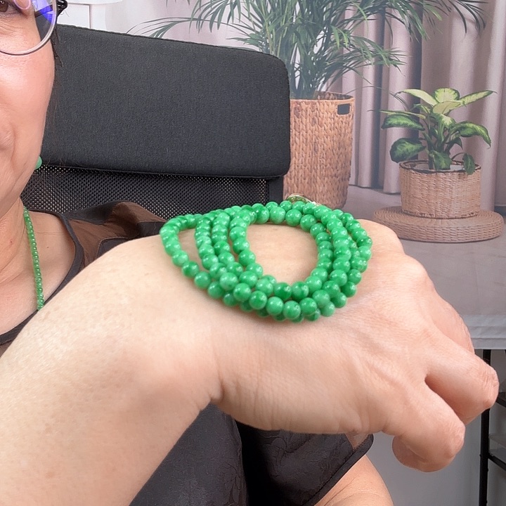 翡翠颈饰未镶嵌圆珠