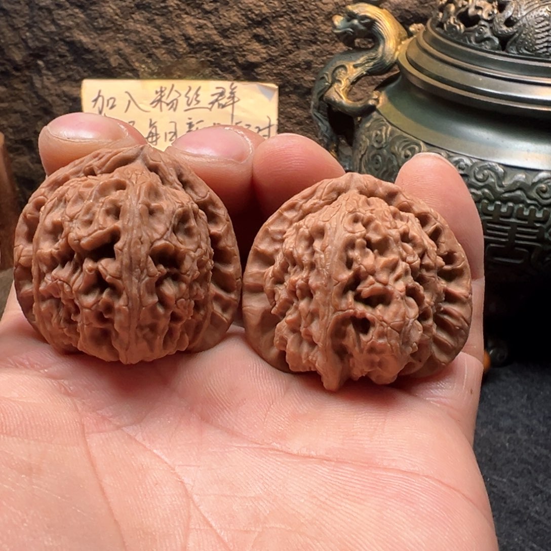 文玩核桃把件白狮子