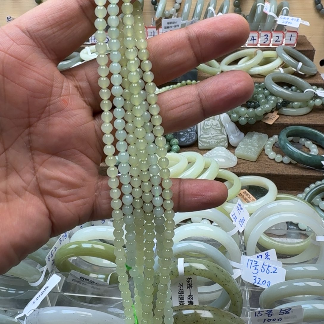 和田玉未镶嵌手链多样性发一