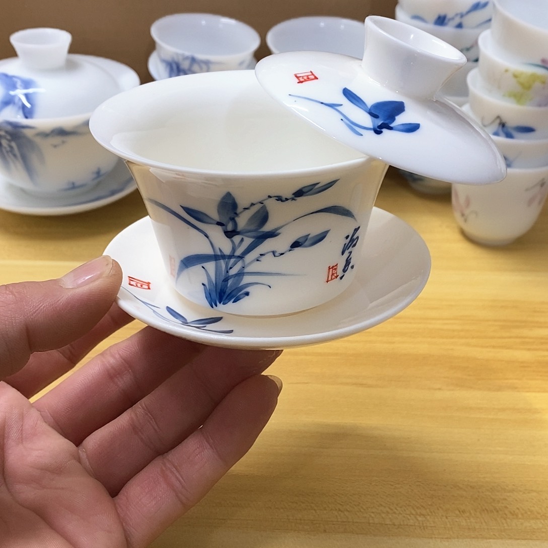 羊脂玉瓷手绘马蹄（瑕）150