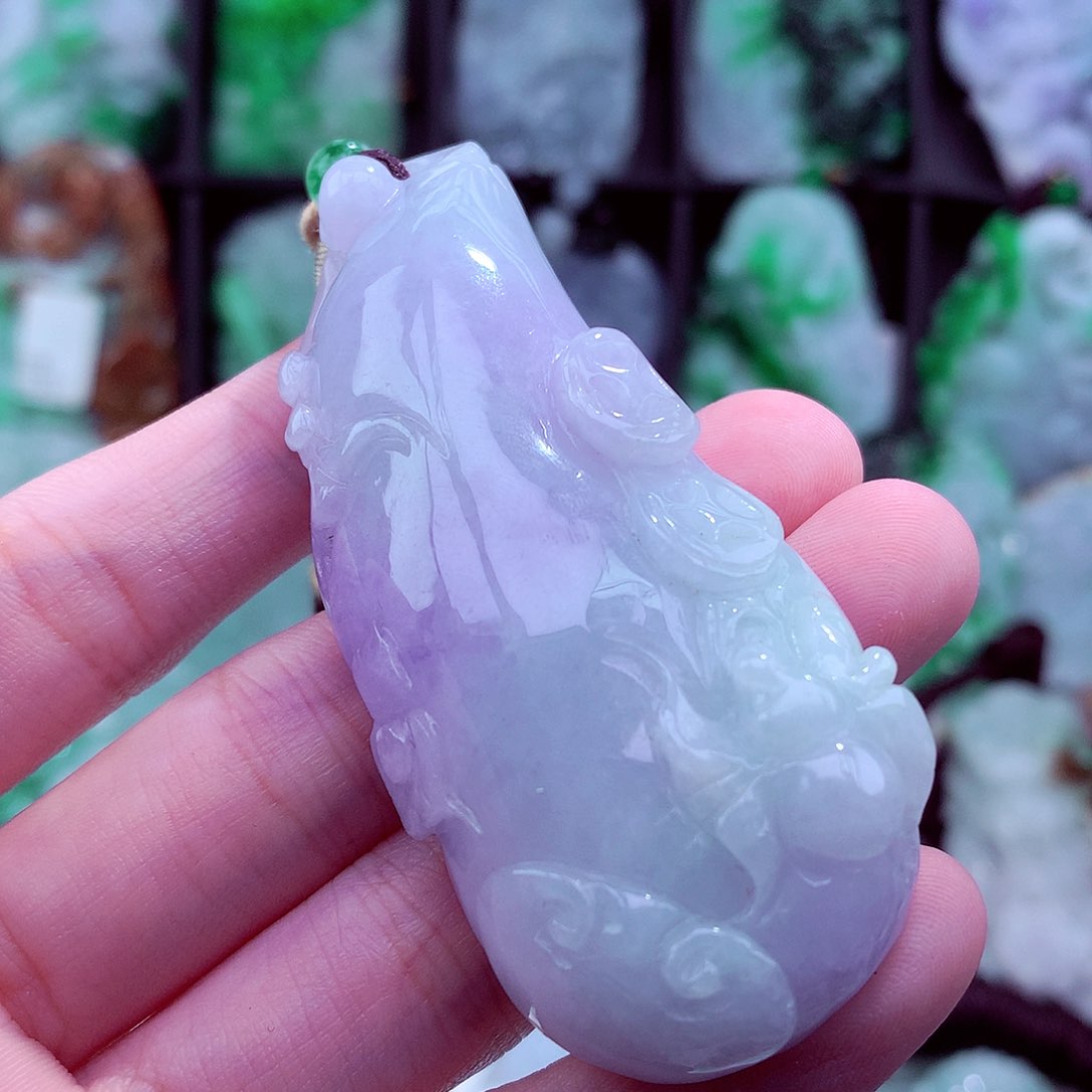 翡翠未镶嵌颈饰挂件