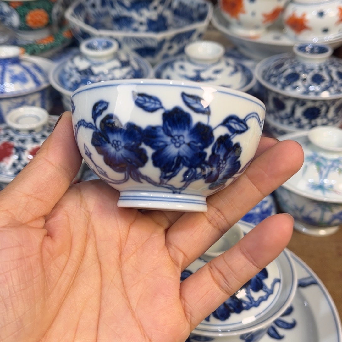 杯子…………………………………………