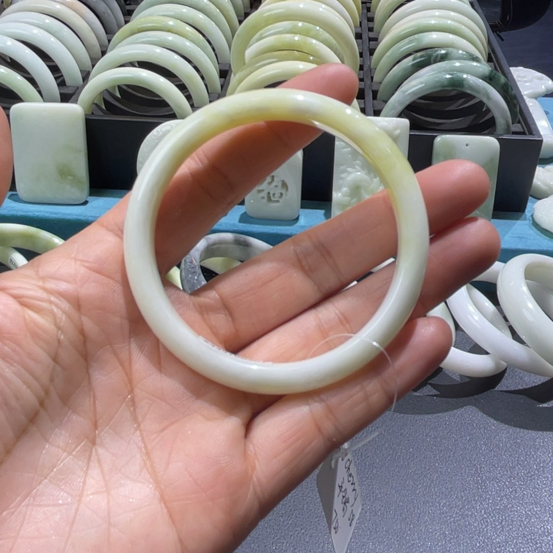 蓝田玉（蛇纹石化大理石玉）手镯未镶嵌C****.