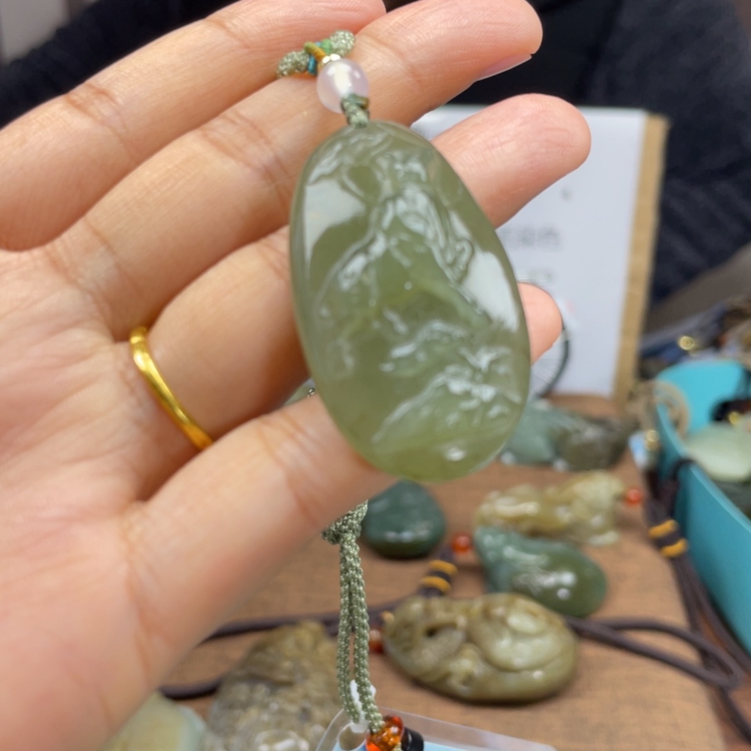 和田玉颈饰未镶嵌