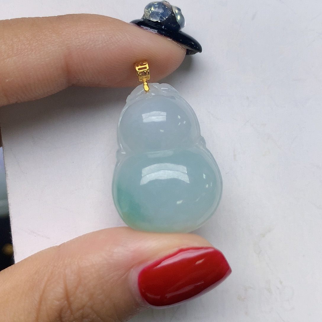 翡翠18K金镶嵌颈饰天然翡翠