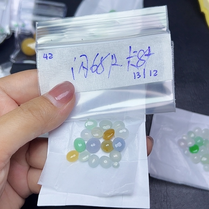 未镶嵌定制翡翠不