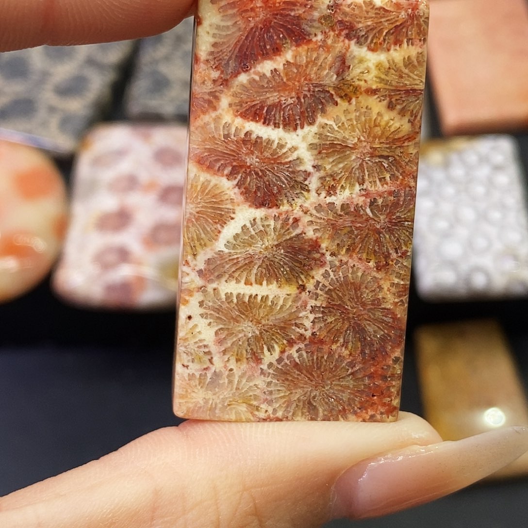 硅化玉颈饰合金静**开