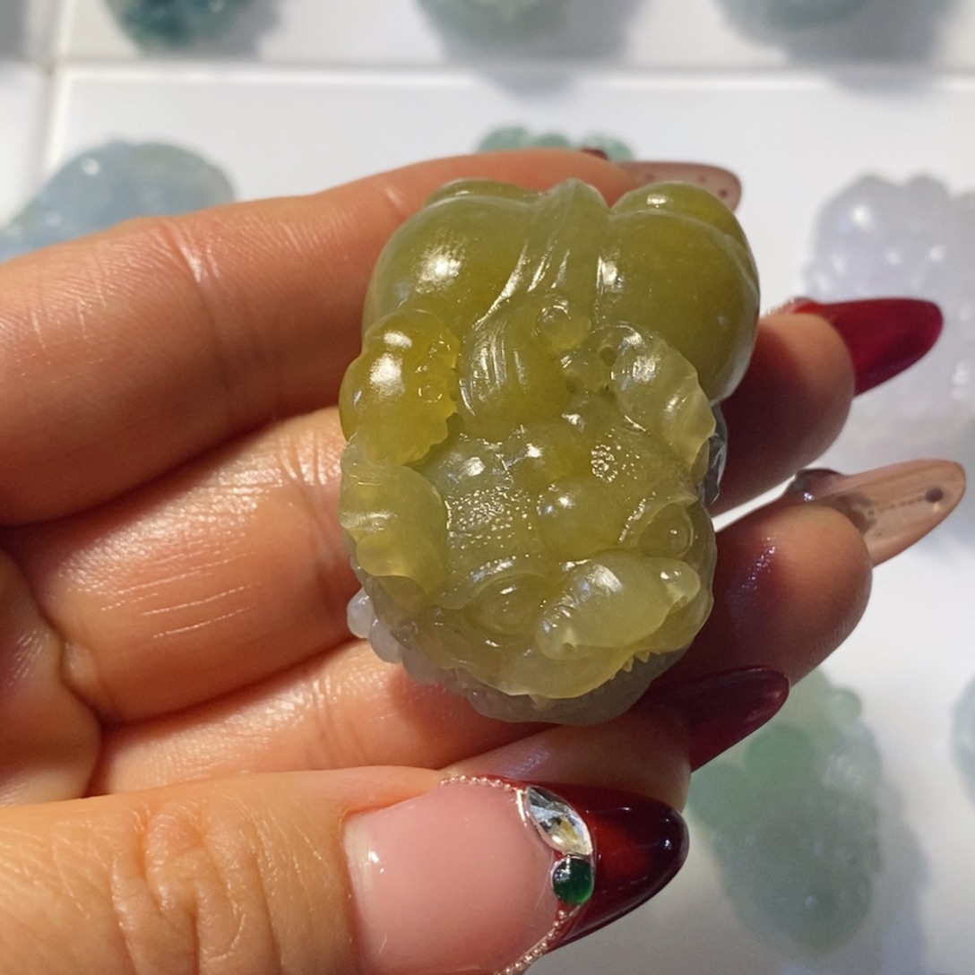 定制翡翠未镶嵌翡翠吊坠