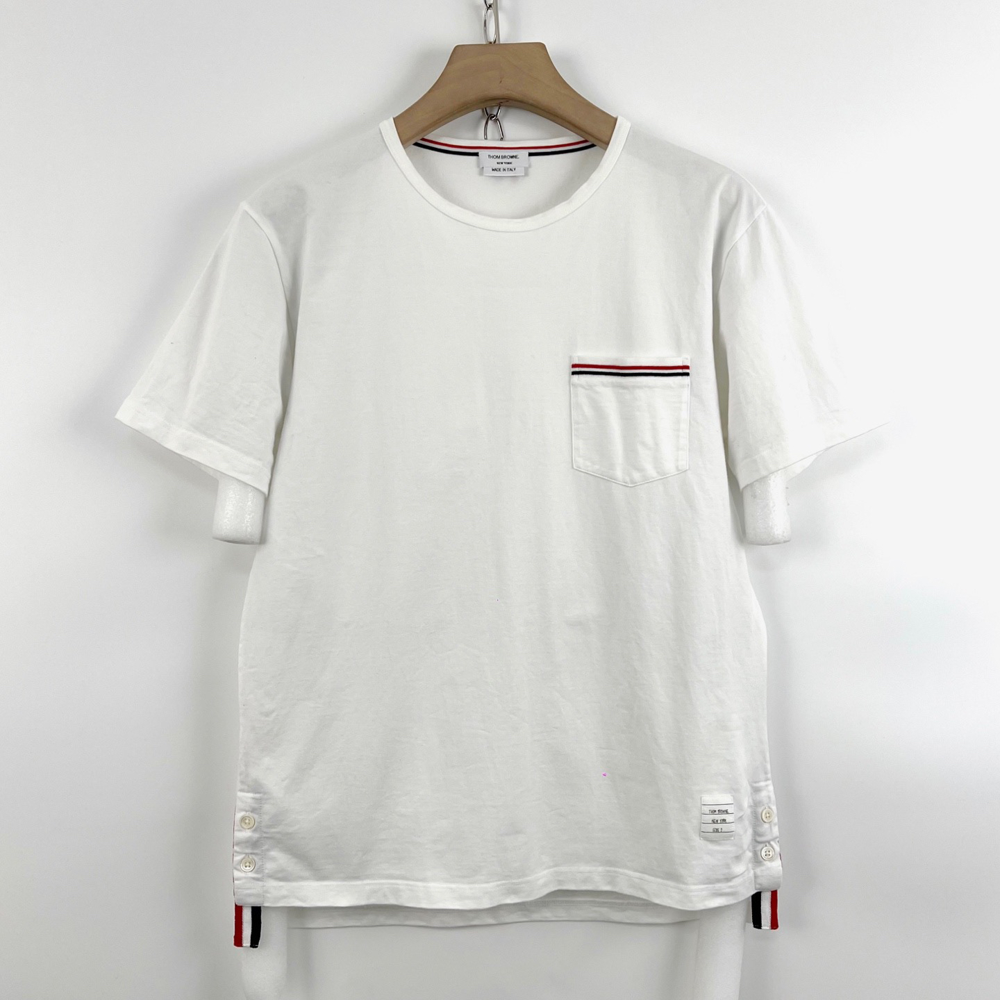 95新 THOMBROWNE 98新/2码/白色口袋彩条短袖/编码0309