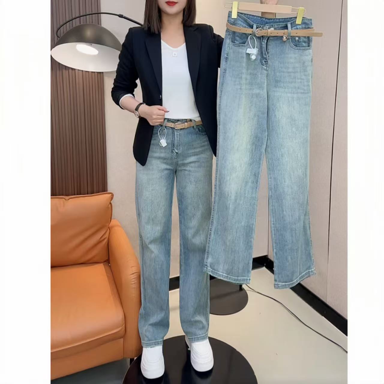 飞芊娅春季新款高腰直筒牛仔裤女款梨型身材宽松显瘦窄版阔腿长裤