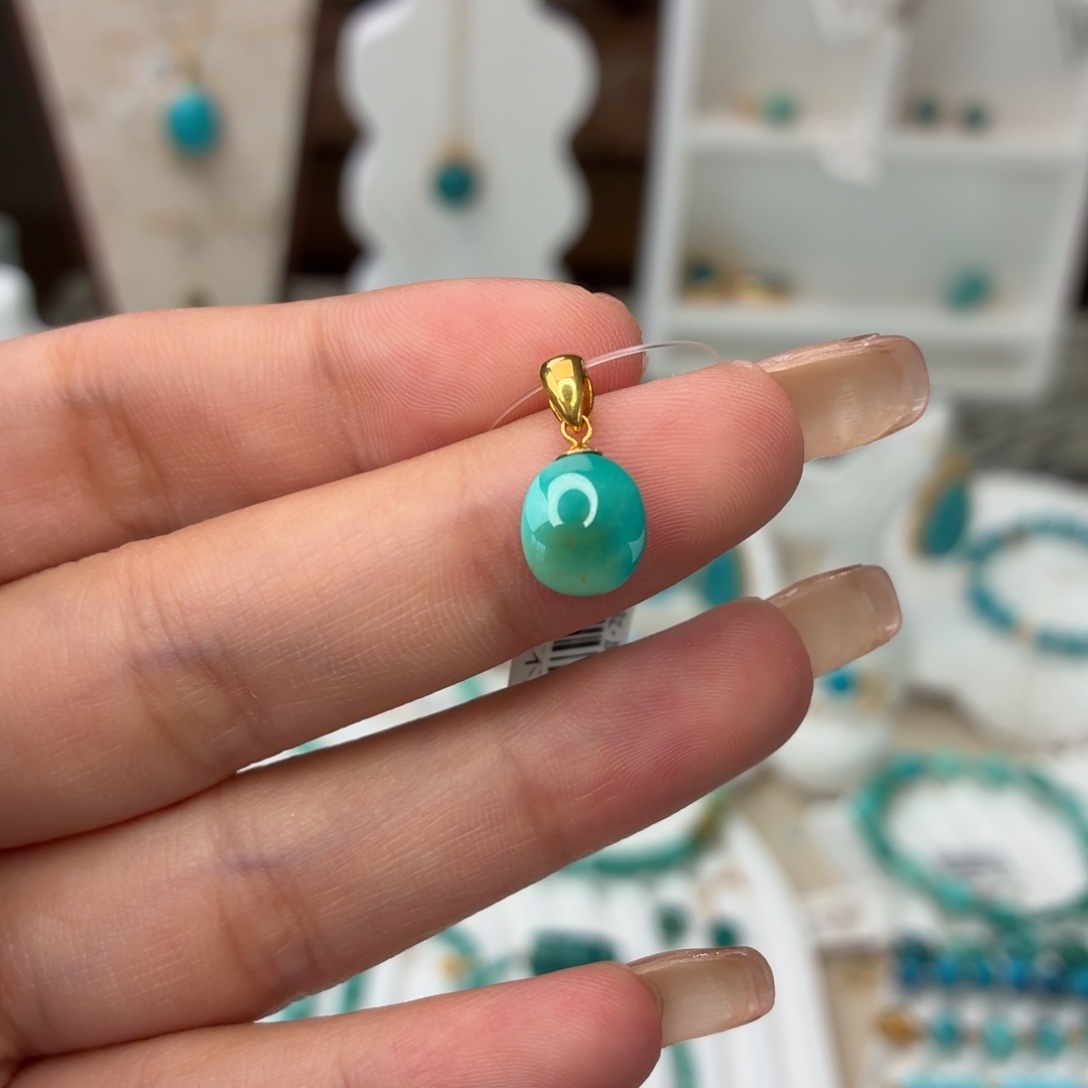 18K金镶嵌绿松石吊坠(不含链)