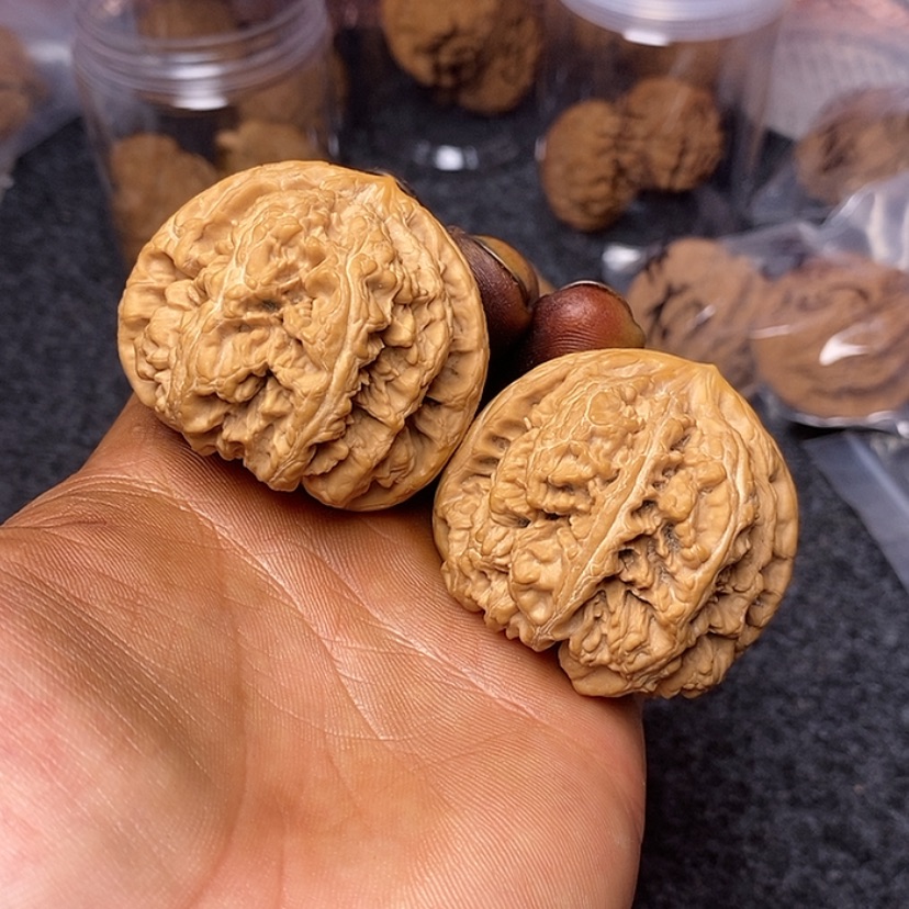 【闪购商品】文玩核桃吊坠47大粗筋