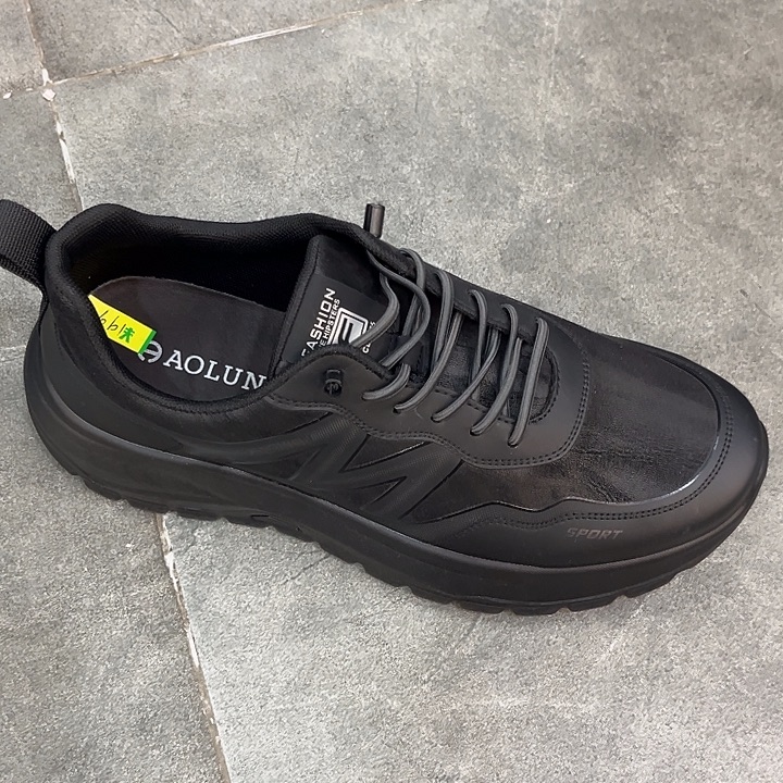 运动鞋Y01537371-8黑色42