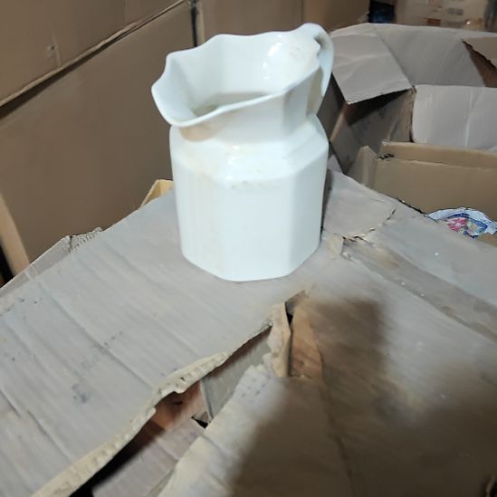 绿泥陶瓷盘子碗啥都有