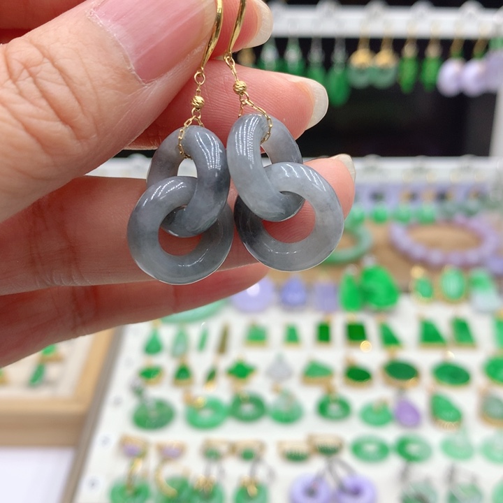 N***心翡翠18K金镶嵌耳饰