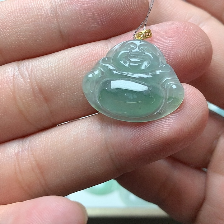 翡翠颈饰18K金镶嵌佛