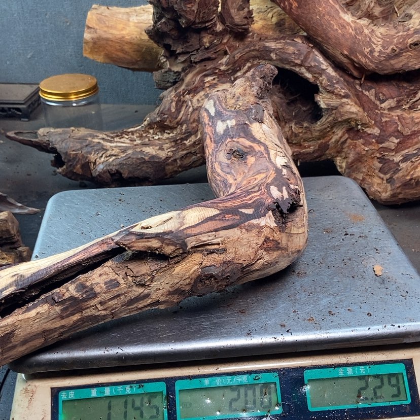 【闪购商品】黄花梨/降香黄檀一****在