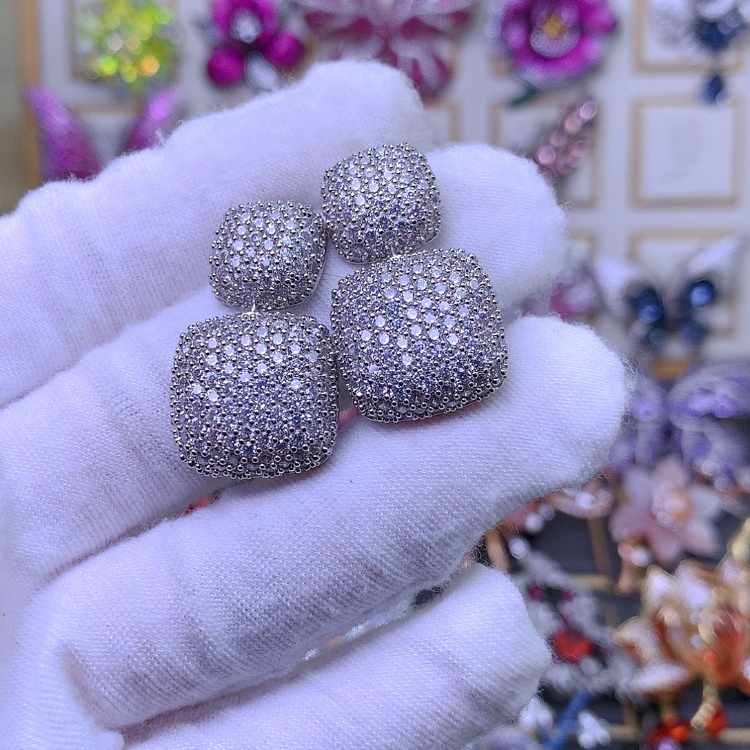 合成立方氧化锆铜耳环