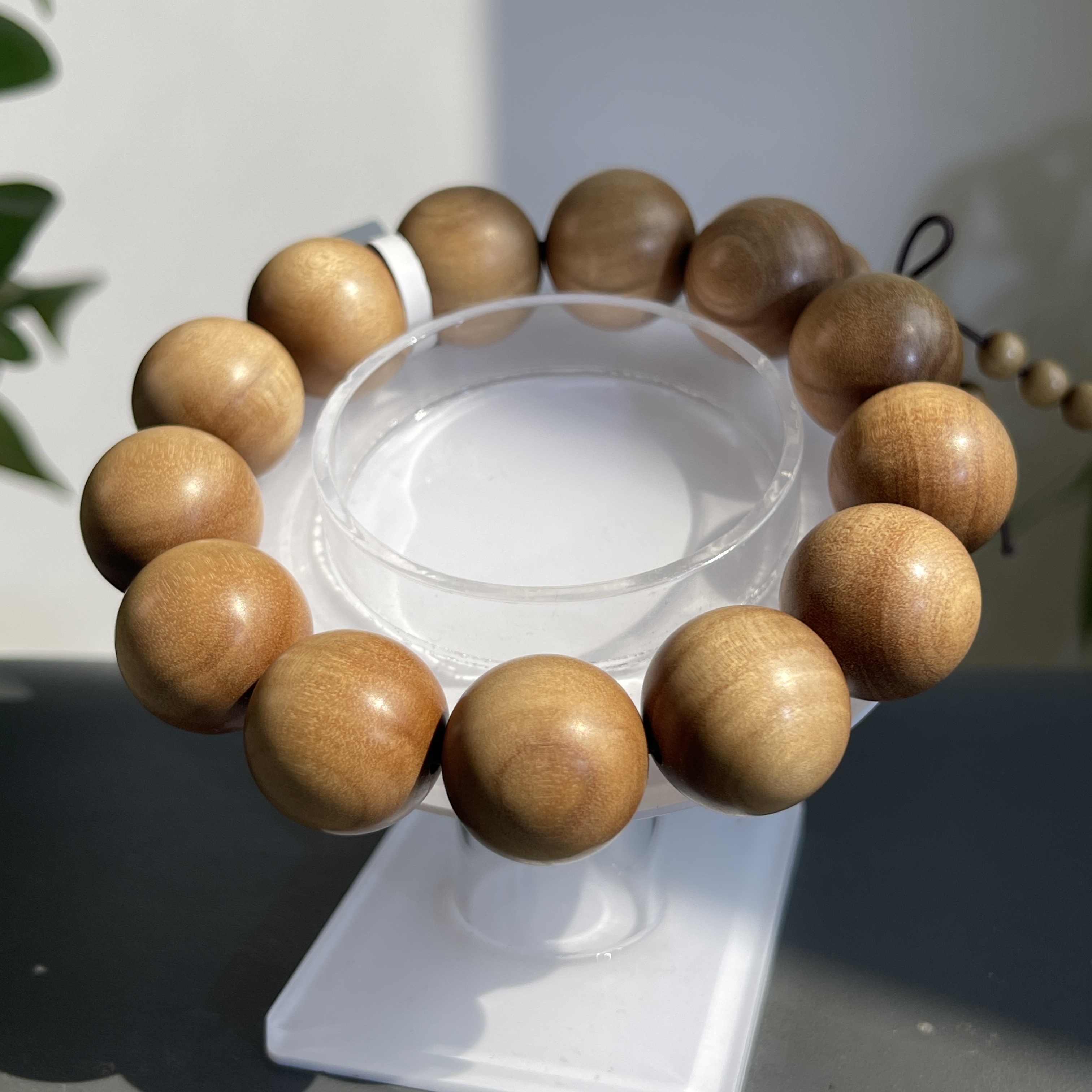 ZYCX-328   印度老山檀香1.8 约：13颗*18mm