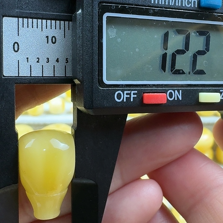 蜜蜡未镶嵌裸石17杂