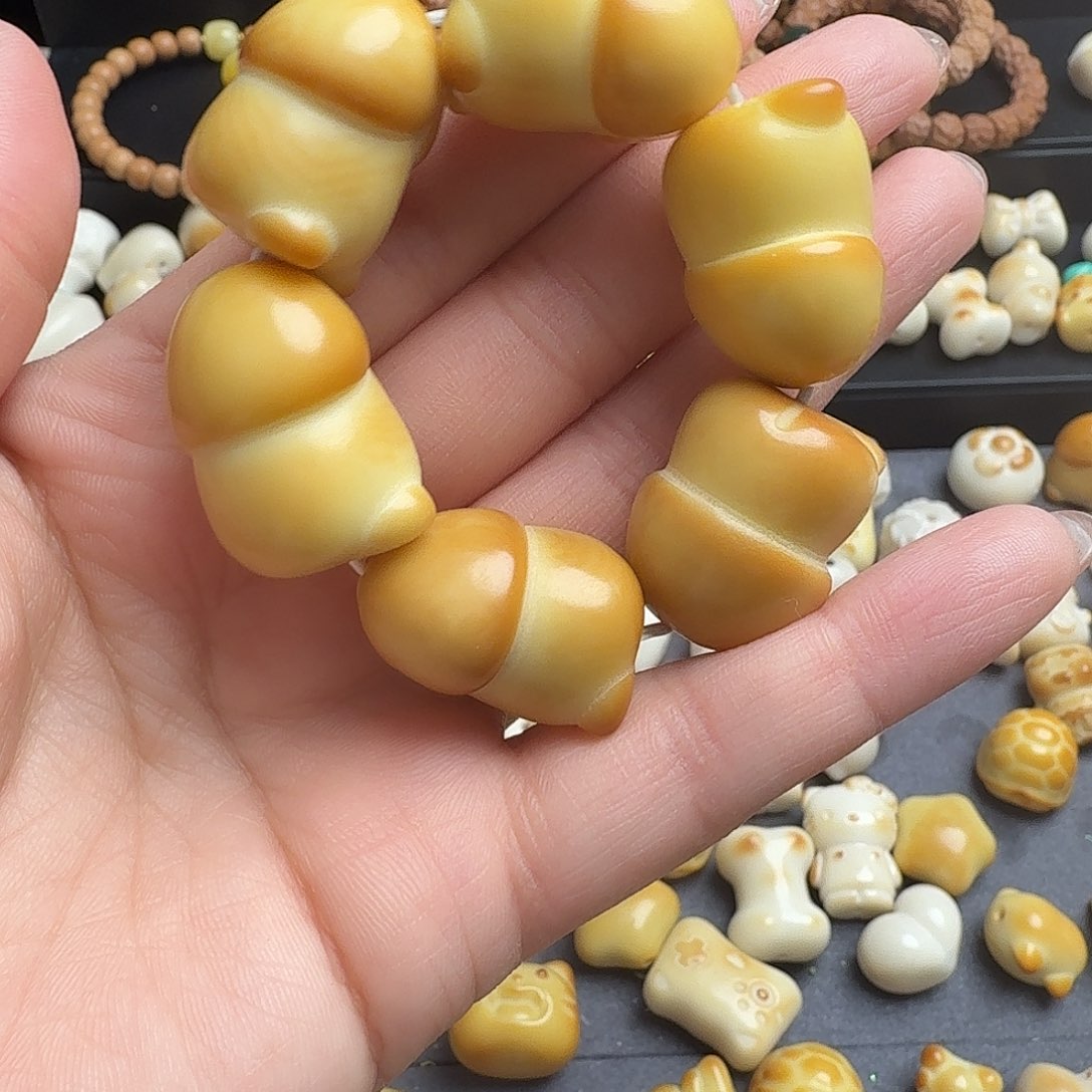 猴头核桃手串烤丁丁