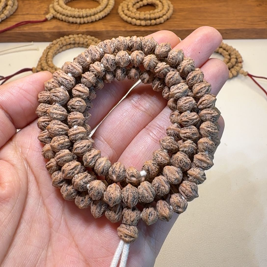 柏香籽/百香籽手串横打 6+