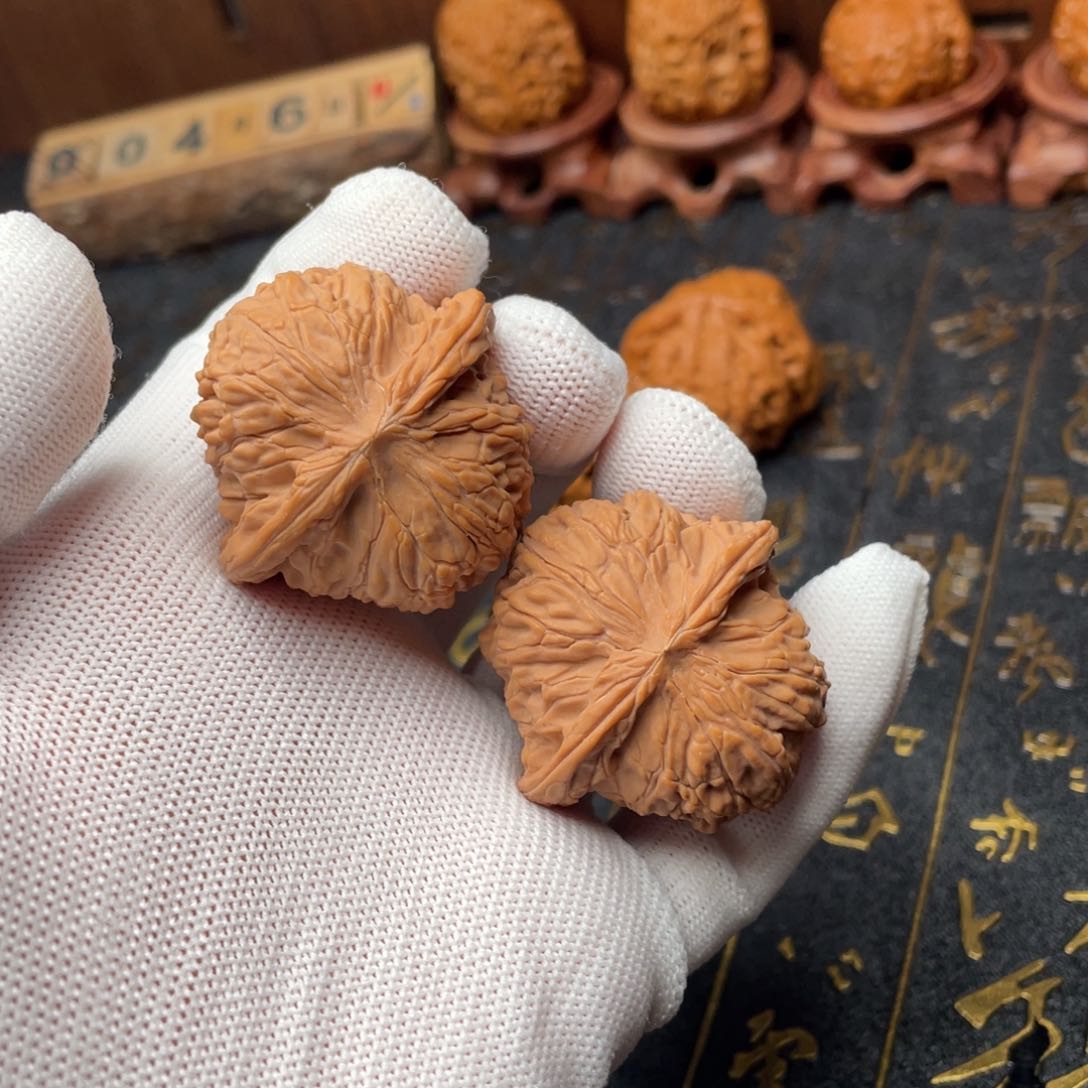 文玩核桃吊坠山地磨盘39