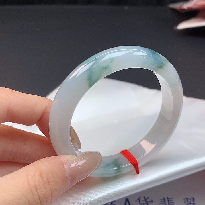 翡翠未镶嵌手镯53