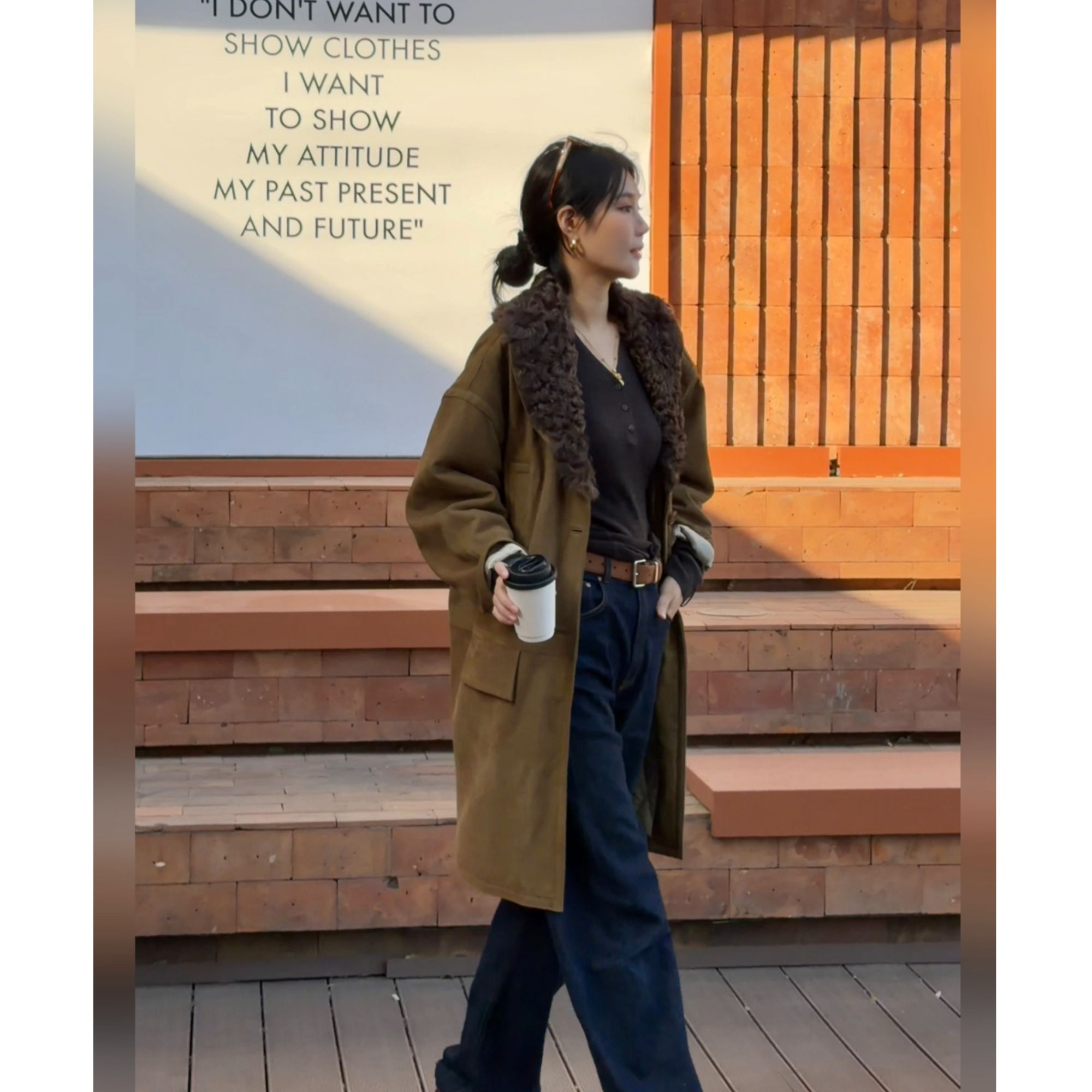 IMMI羊皮毛绗棉翻领宽肩大衣