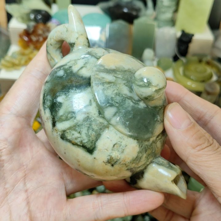清****岫玉未镶嵌玉壶款式
