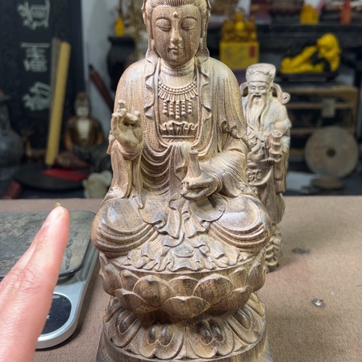 精品摆件工艺品等