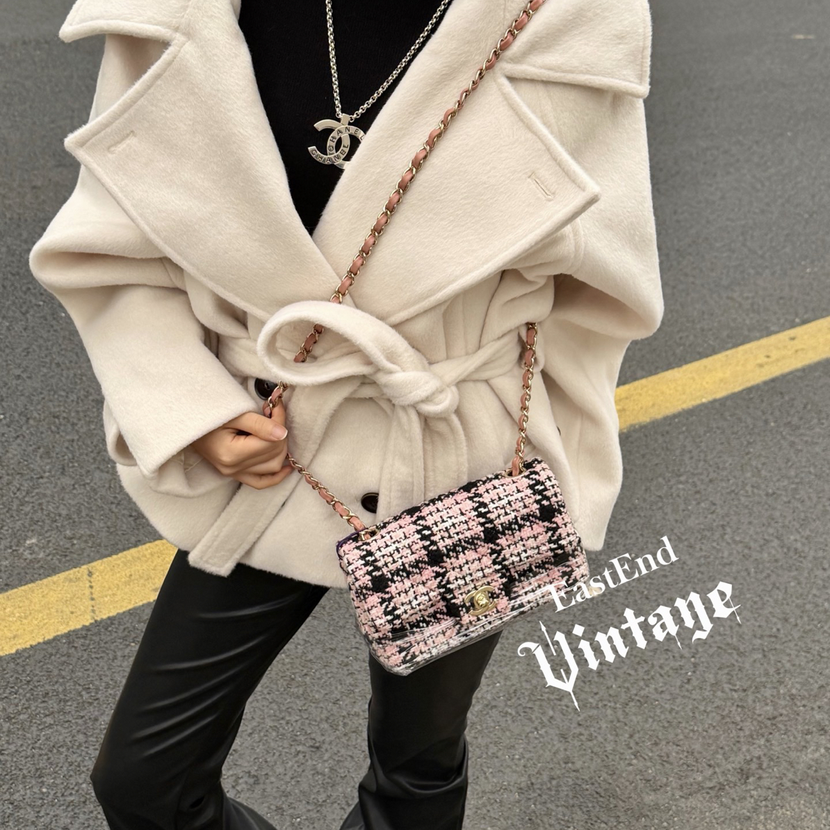 95新 Chanel/香奈儿 東区-香奈儿22C粉黑粗花呢cf大mini/33433